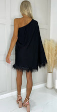 Load image into Gallery viewer, Black One Shoulder Batwing Sleeve Feather Hem Dress
